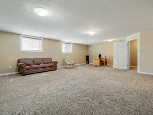 757 28 Street, Fort Macleod, AB - Indoor