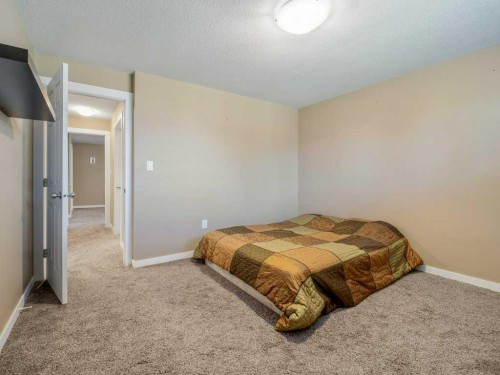 757 28 Street, Fort Macleod, AB - Indoor Photo Showing Bedroom