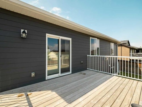 757 28 Street, Fort Macleod, AB - Outdoor With Deck Patio Veranda With Exterior