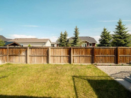757 28 Street, Fort Macleod, AB - Outdoor