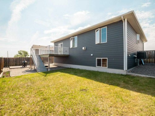 757 28 Street, Fort Macleod, AB - Outdoor With Exterior