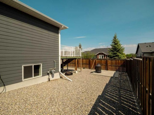 757 28 Street, Fort Macleod, AB - Outdoor With Exterior