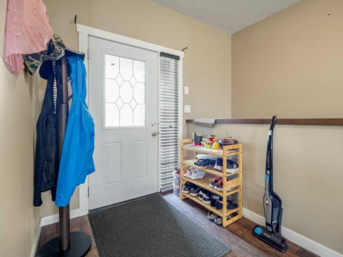 757 28 Street, Fort Macleod, AB - Indoor Photo Showing Other Room