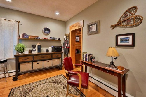 405 3 Avenue West, Cardston, AB 