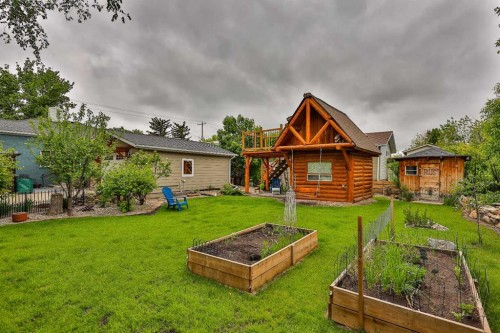405 3 Avenue West, Cardston, AB 