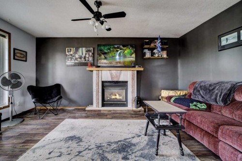93 4 Avenue, Rural Pincher Creek No. 9, M.D. Of, AB 