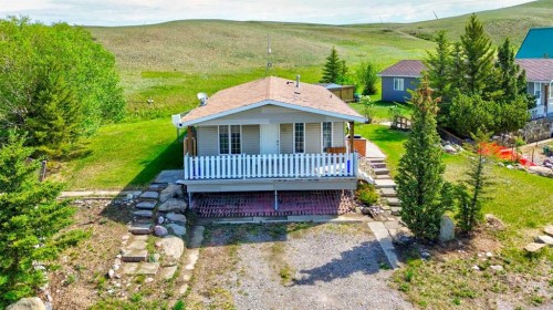 93 4 Avenue, Rural Pincher Creek No. 9, M.D. Of, AB 