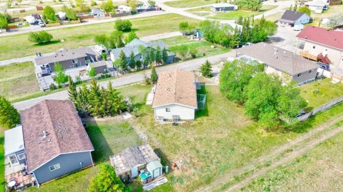 93 4 Avenue, Rural Pincher Creek No. 9, M.D. Of, AB 
