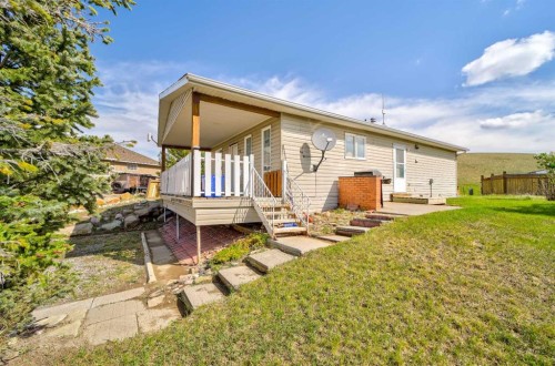 93 4 Avenue, Rural Pincher Creek No. 9, M.D. Of, AB 