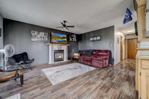 93 4 Avenue, Rural Pincher Creek No. 9, M.D. Of, AB 