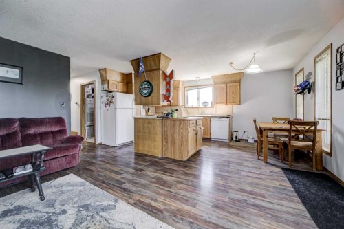 93 4 Avenue, Rural Pincher Creek No. 9, M.D. Of, AB 