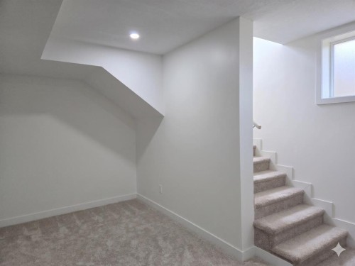718 3 Avenue North, Vauxhall, AB - Indoor
