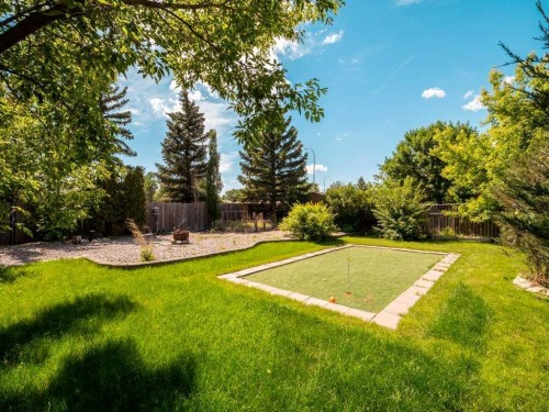 51 Wildwood Crescent West, Lethbridge, AB 