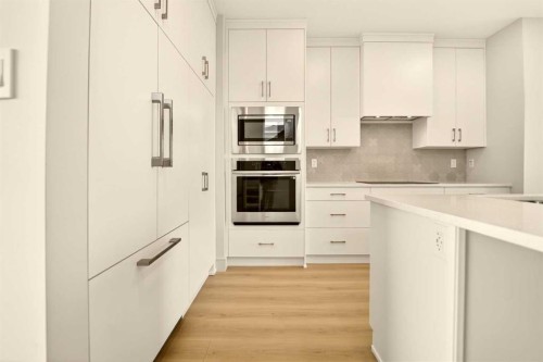 630 Miners Chase West, Lethbridge, AB - Indoor Photo Showing Kitchen