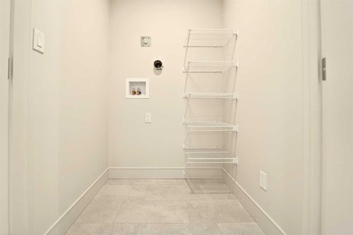 630 Miners Chase West, Lethbridge, AB - Indoor Photo Showing Other Room