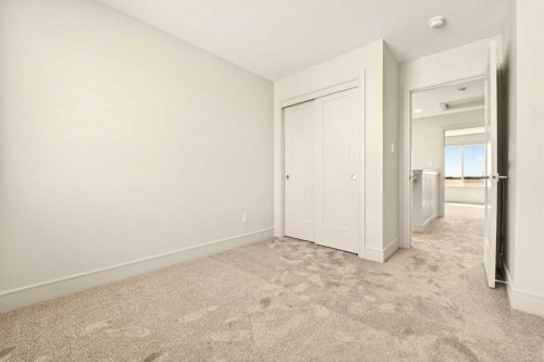 630 Miners Chase West, Lethbridge, AB - Indoor Photo Showing Other Room