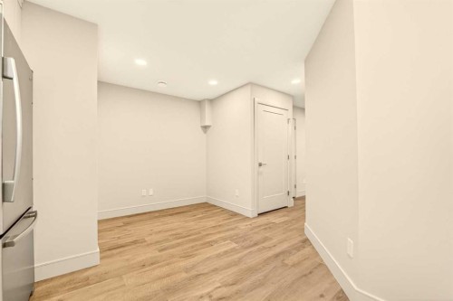 630 Miners Chase West, Lethbridge, AB - Indoor Photo Showing Other Room