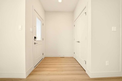 630 Miners Chase West, Lethbridge, AB - Indoor Photo Showing Other Room