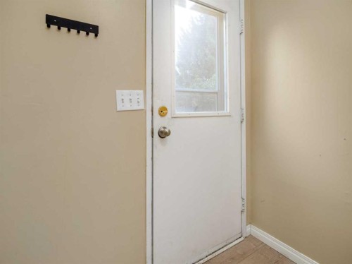 1-269 Laval Boulevard West, Lethbridge, AB - Indoor Photo Showing Other Room