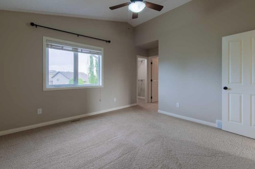 5 Coalbanks Link West, Lethbridge, AB - Indoor Photo Showing Other Room