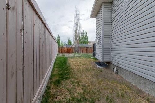 5 Coalbanks Link West, Lethbridge, AB - Outdoor