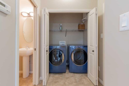 5 Coalbanks Link West, Lethbridge, AB - Indoor Photo Showing Laundry Room