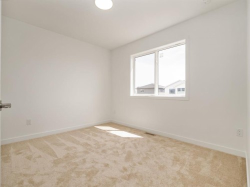 2604 43 Street South, Lethbridge, AB - Indoor Photo Showing Other Room