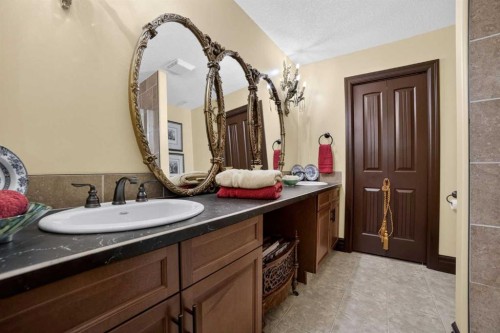 135 Garrison Drive, Fort Macleod, AB - Indoor Photo Showing Bathroom
