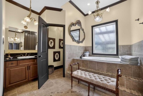 135 Garrison Drive, Fort Macleod, AB - Indoor Photo Showing Bathroom