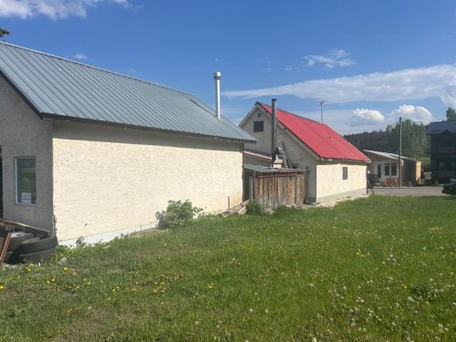 7917 17 Avenue, Coleman, AB - Outdoor