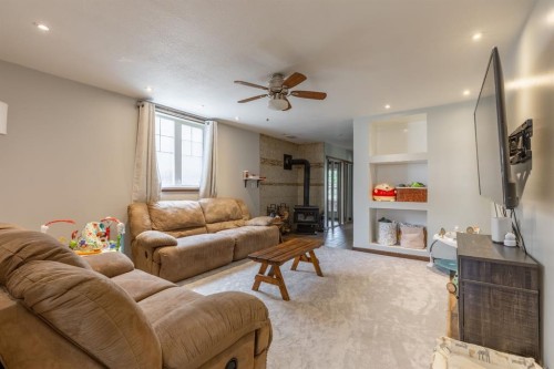 2241 21 Avenue, Coaldale, AB - Indoor Photo Showing Living Room