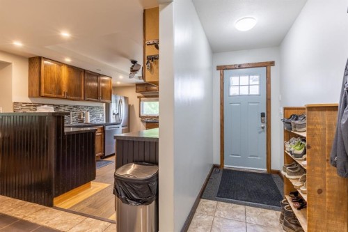 2241 21 Avenue, Coaldale, AB - Indoor