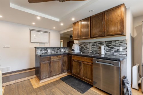 2241 21 Avenue, Coaldale, AB - Indoor Photo Showing Kitchen