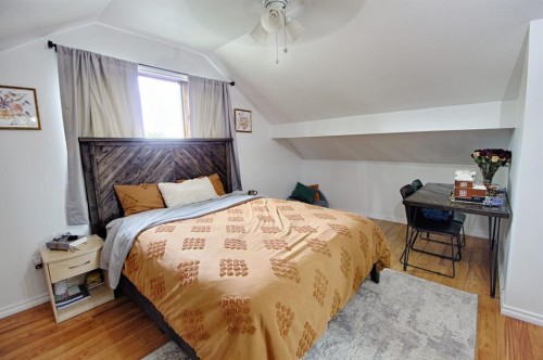 5109 44 Ave, Taber, AB - Indoor Photo Showing Bedroom