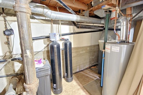 5109 44 Ave, Taber, AB - Indoor Photo Showing Basement