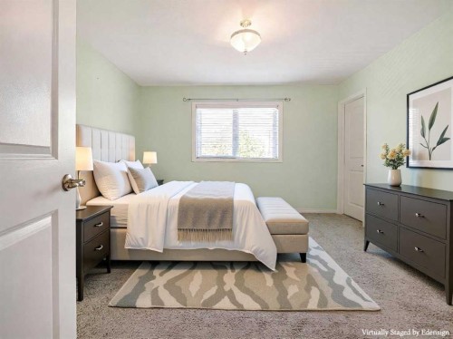 827 Kodiak Bay North, Lethbridge, AB - Indoor Photo Showing Bedroom