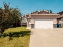 827 Kodiak Bay North, Lethbridge, AB  - Outdoor 