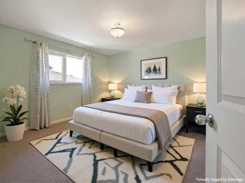 827 Kodiak Bay North, Lethbridge, AB - Indoor Photo Showing Bedroom