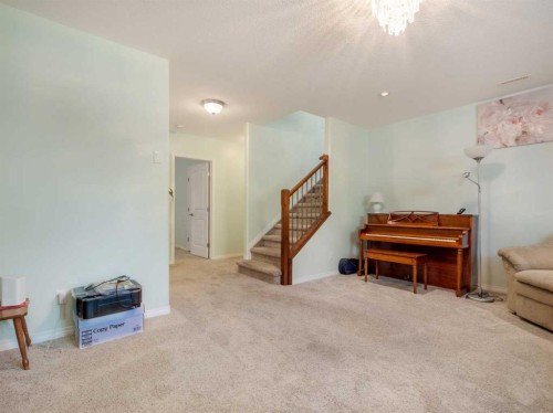 827 Kodiak Bay North, Lethbridge, AB - Indoor