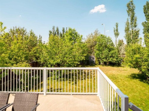 827 Kodiak Bay North, Lethbridge, AB - Outdoor With Deck Patio Veranda