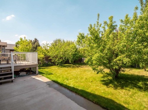 827 Kodiak Bay North, Lethbridge, AB - Outdoor