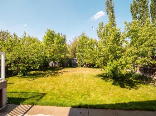 827 Kodiak Bay North, Lethbridge, AB - Outdoor