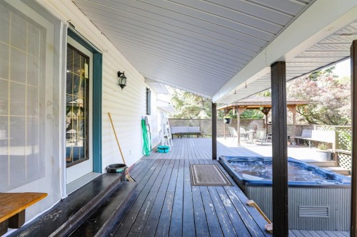 18 Garden Place, Magrath, AB - Outdoor With Deck Patio Veranda With Exterior