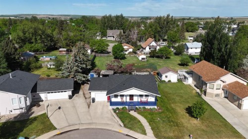 18 Garden Place, Magrath, AB - Outdoor With View
