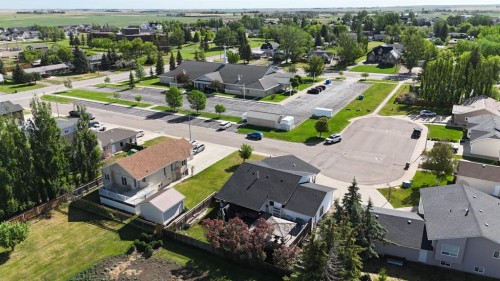 18 Garden Place, Magrath, AB - Outdoor With View