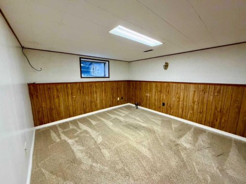 1133 20 Street South, Lethbridge, AB 