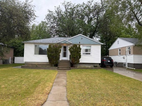 1133 20 Street SOUTH Lethbridge, AB T1K 2E1