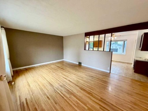 1133 20 Street South, Lethbridge, AB 