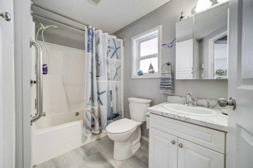 3016 33A South, Lethbridge, AB 