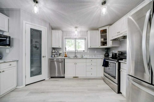 3016 33A South, Lethbridge, AB 